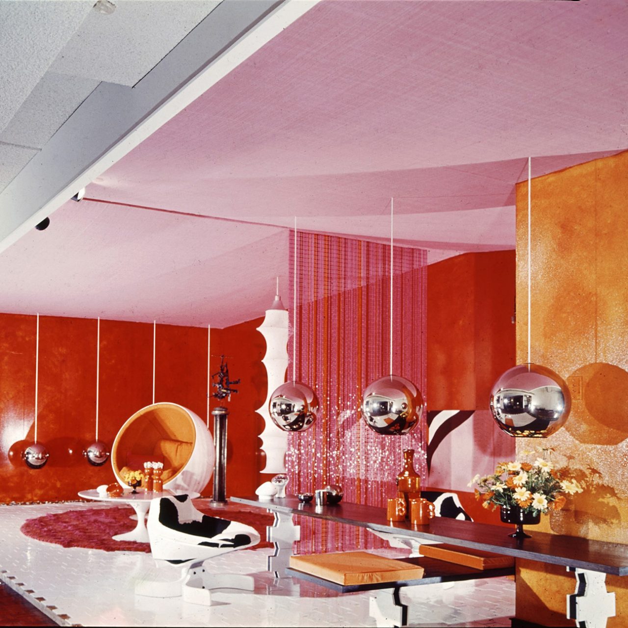 'A room for Mary Quant', display room designed by Marion Best Pty Ltd for the Rooms on View exhibition, Sydney, 1967. 